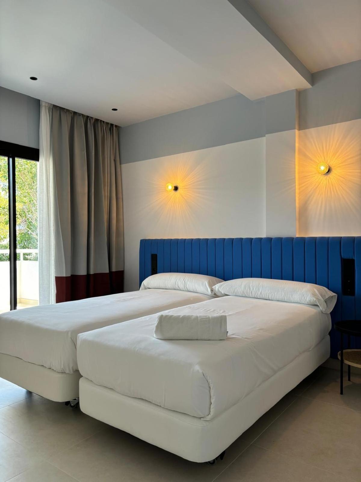 Apartamentos Sofia Es Cana Εξωτερικό φωτογραφία
